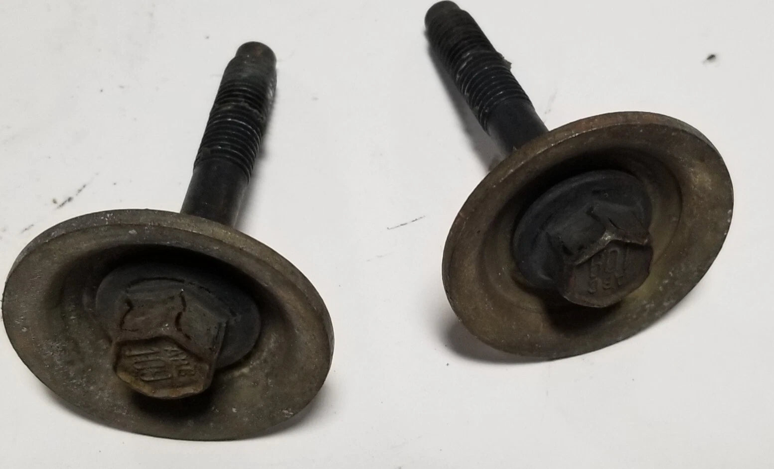 Set of 4 Transmission Cross Member Bolt Washers for Thunderbird Cougar (1994–1997)