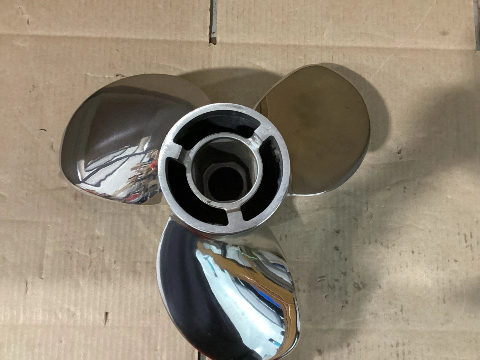 16 x 17 P Eco Propeller for Mercury Enertia (48-8M0151250)