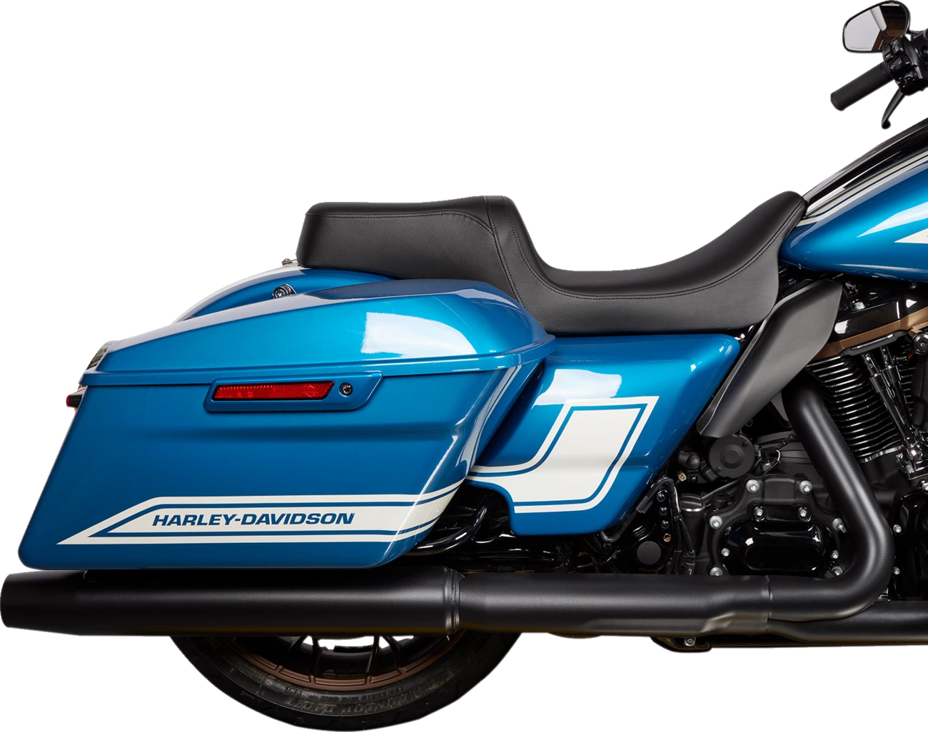 Predator 1Up Seat for Harley FLH (Smooth Black Solar Leather)