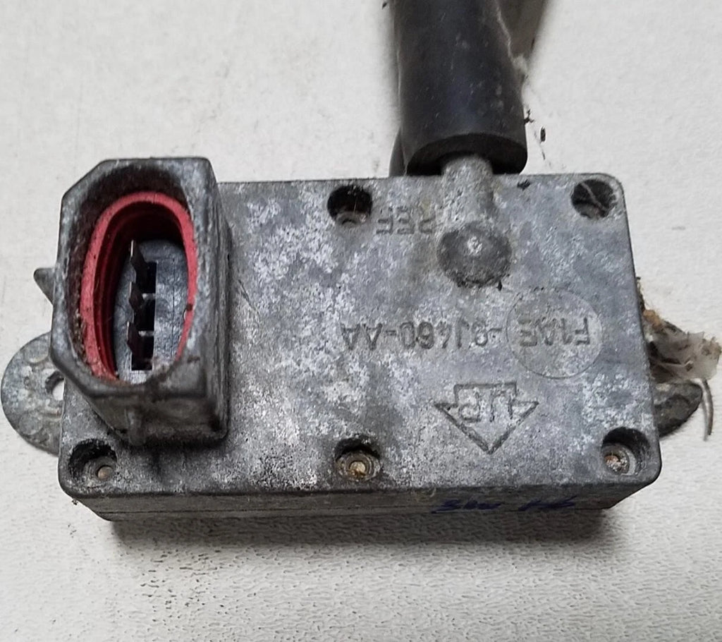 EGR Pressure Sensor for Lincoln Mark VIII (1993–1996) F1AE-9J460-AA