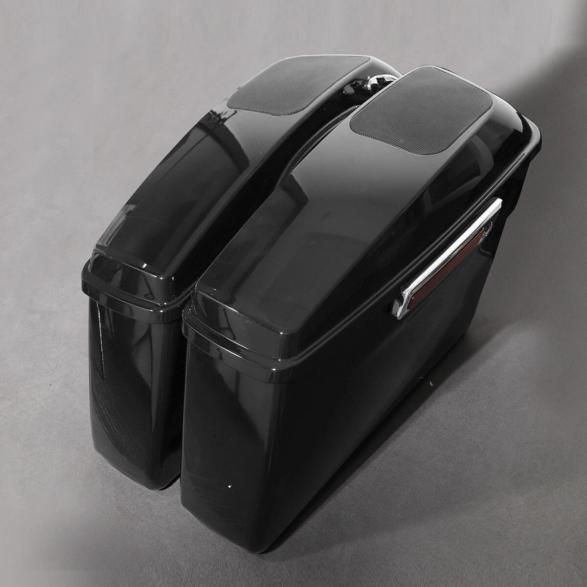 Vivid Black Hard Saddlebags with 6x9" Speaker Lid for Harley Touring (2014–2023)