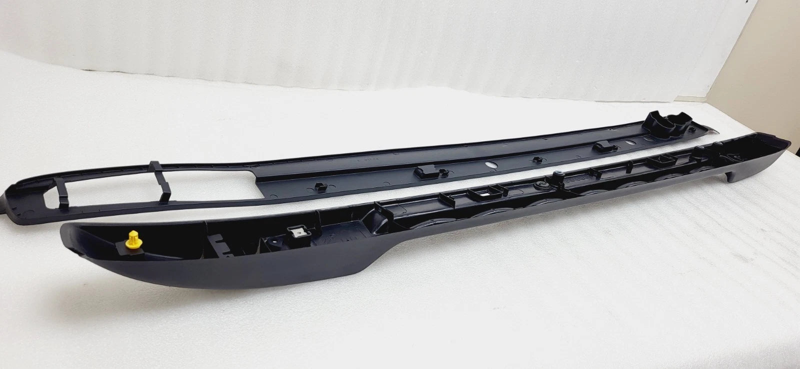 Right Side Roof Rack Cross Bar for Toyota Tacoma (2005–2023) PT27835140