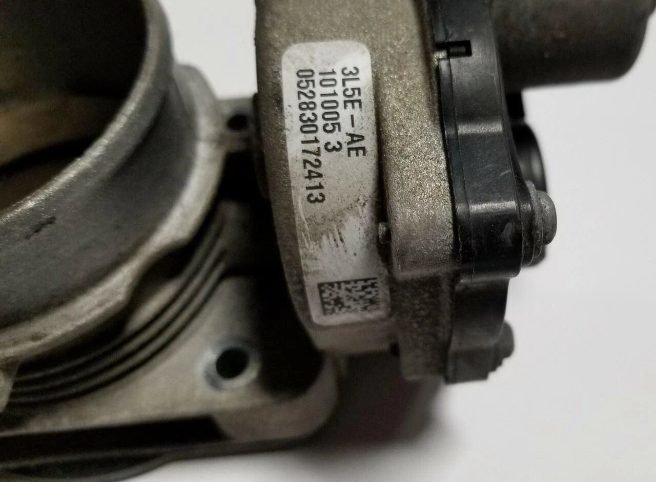 Throttle Body Assembly for Lincoln Town Car (2005–2011) 3L5E-AE