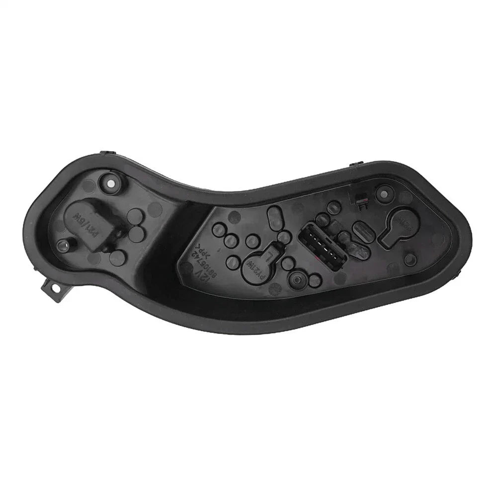 Left Side Rear Taillight Socket for Nissan Versa (2012-2018)