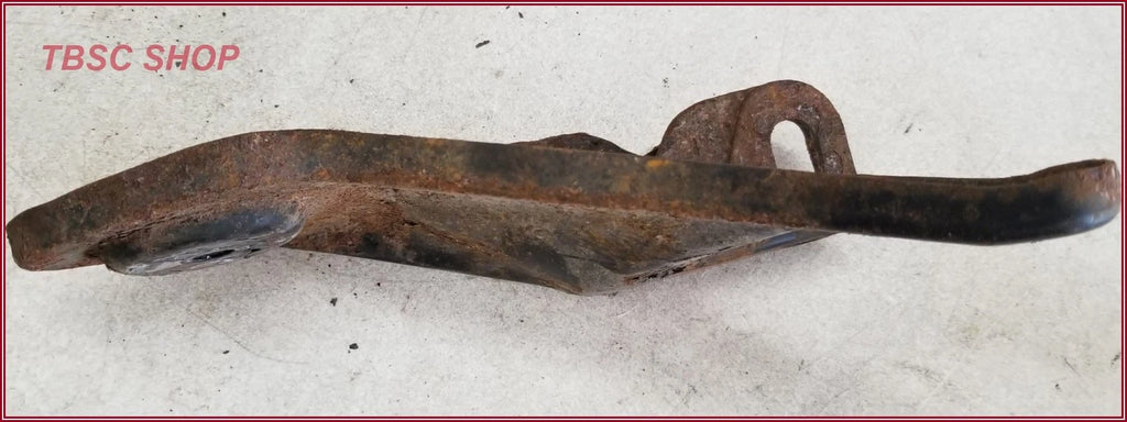 Rear Subframe Bracket LH for Jaguar XJ6 XJ12 VDP (1995–1997)