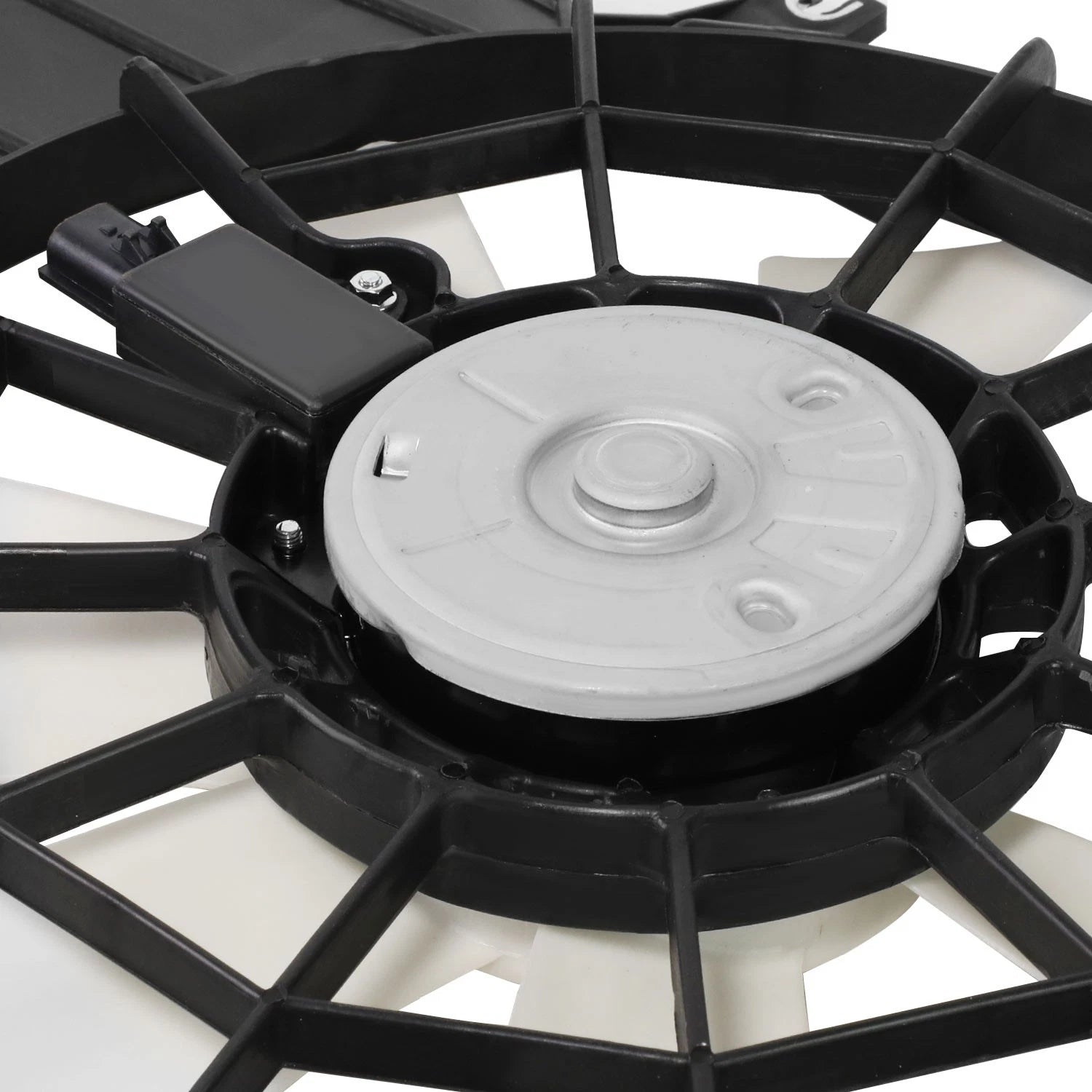 Radiator Cooling Fan Assembly for Infiniti G20 (1991–1996)