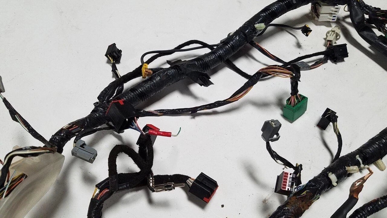 Under Dash Wire Harness for Lincoln LS V8 3.9L (2003–2006)