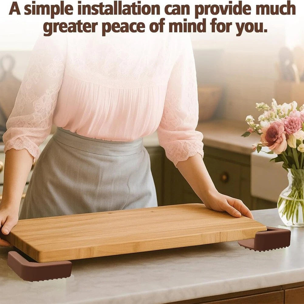 4 Pack Non-Slip Silicone Pads for Chopping Boards (5 x 5 x 1.5 cm)