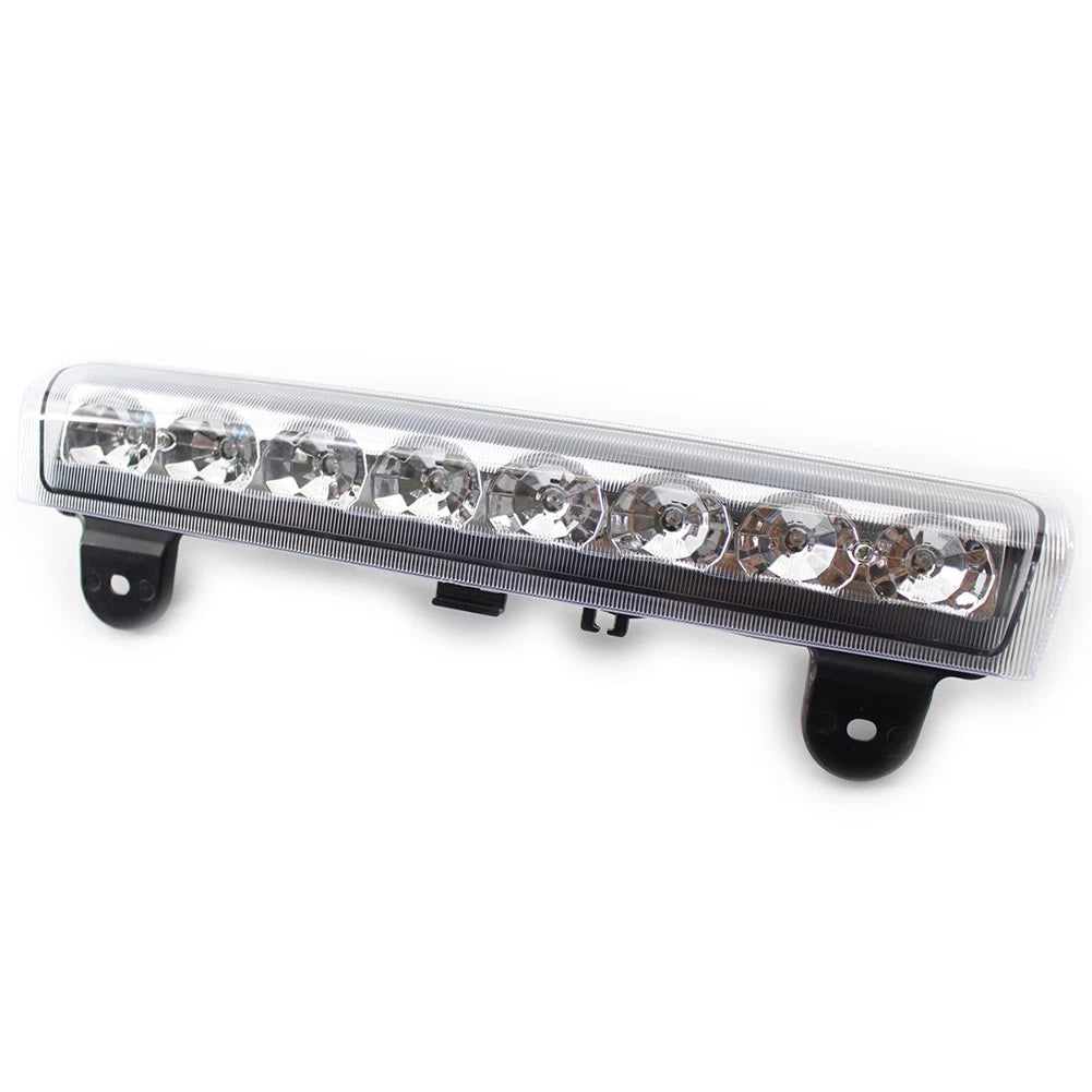 Rear Roof 3rd Brake Light for Chevy Suburban, GMC Yukon (2000–2006) White