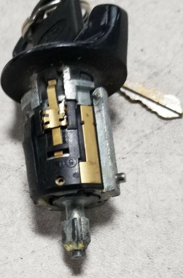 Ignition Lock with Keys for Ford E-150 Econoline Van (1995–1996)