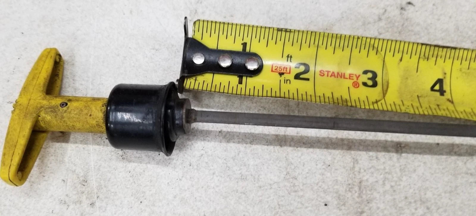 Transmission Dipstick for Jeep Liberty V6 3.7L (2002) 52104327AA