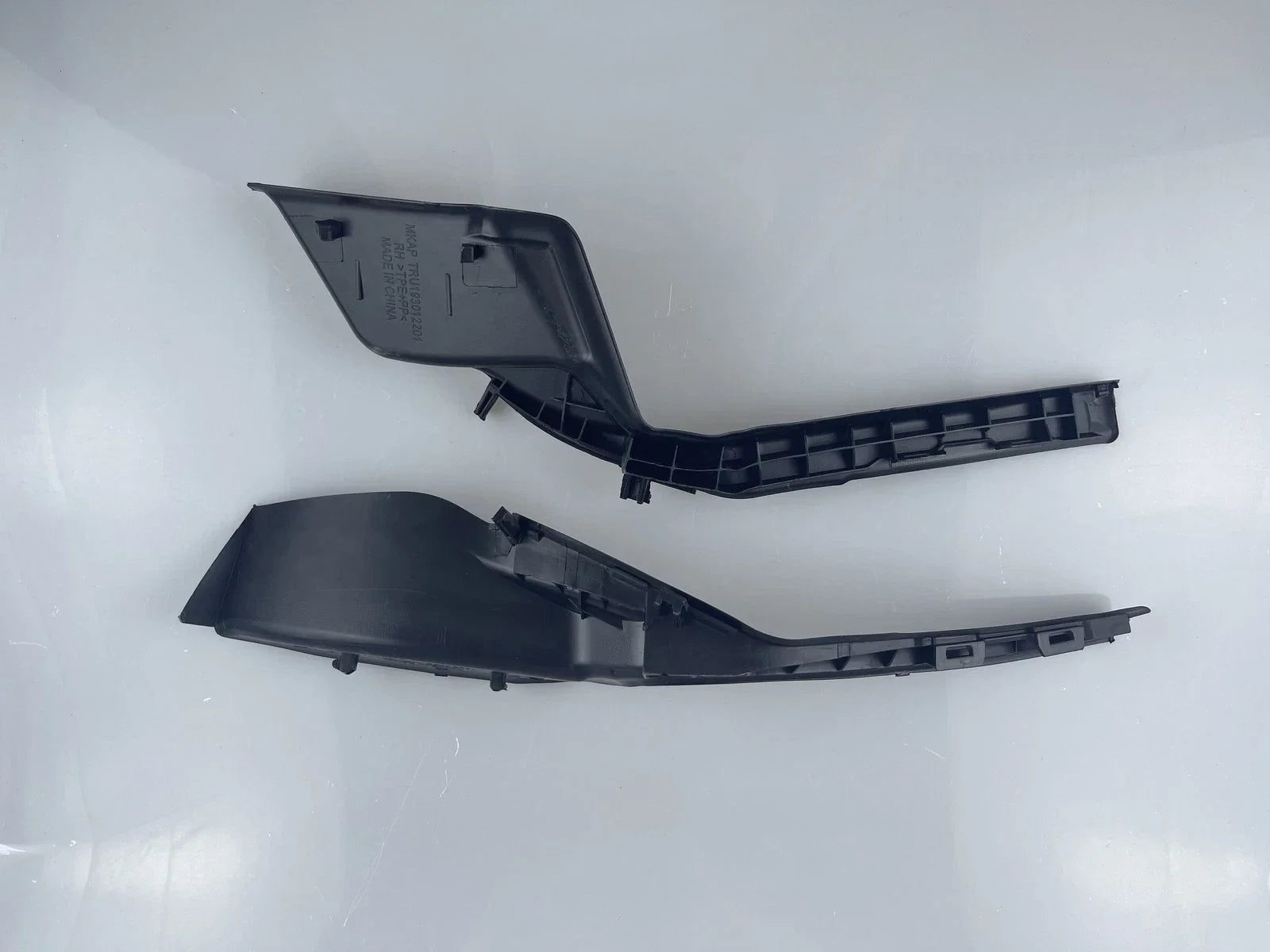 Pair Front Wiper Fender To COWL Seal Cover for Toyota RAV4 (2020–2022)