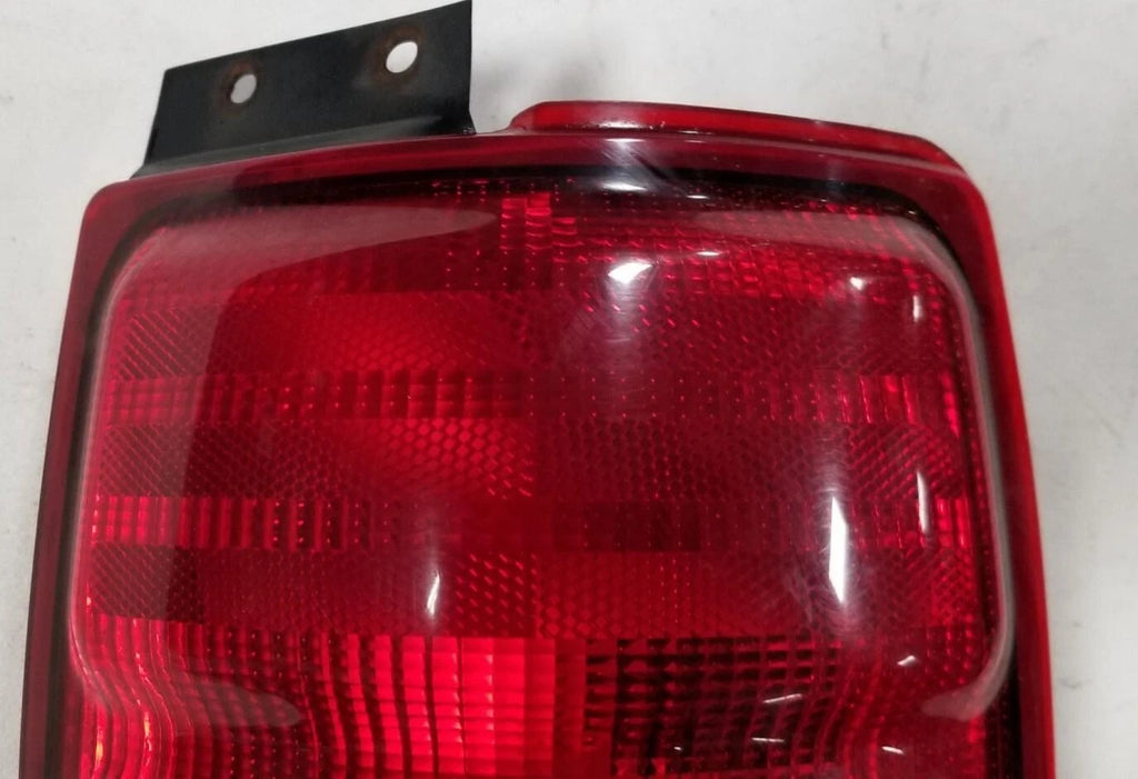 RH Passenger Brake Tail Light Lens for Ford Expedition (1997–2002) OEM