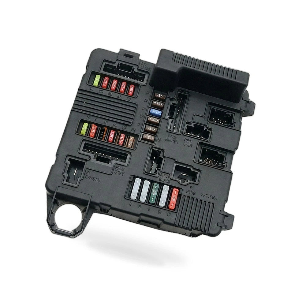Fuse Box 5118399300 for Renault Clio II Kangoo I Thalia I (1998–2008)