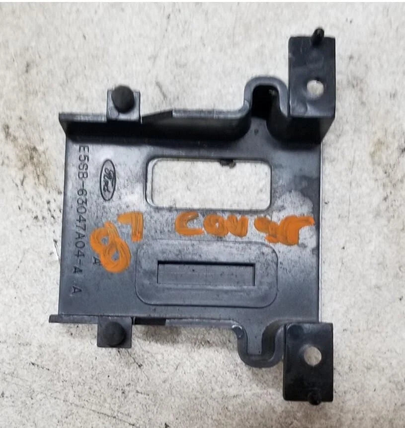 Antenna Switch Panel for Cougar Thunderbird (1987–1988)