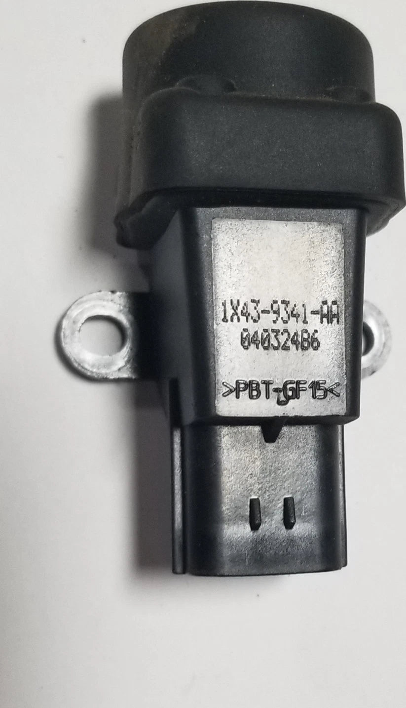 Fuel Shut Off Inertia Switch for Jaguar X-Type (2002–2008) 1X43-93