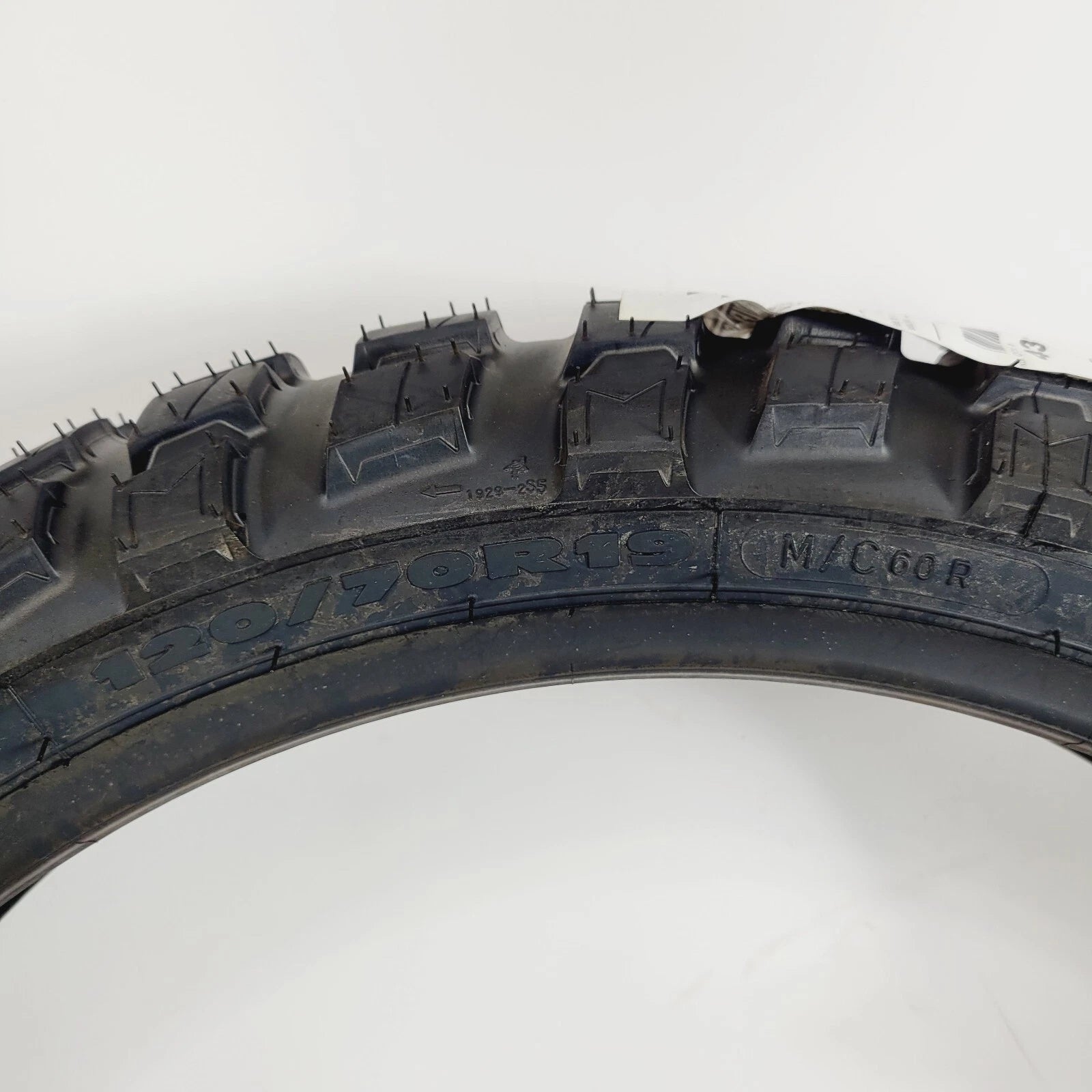 Michelin Anakee Wild Front Tire for Harley-Davidson Pan America (2021–2023) 120/70R19