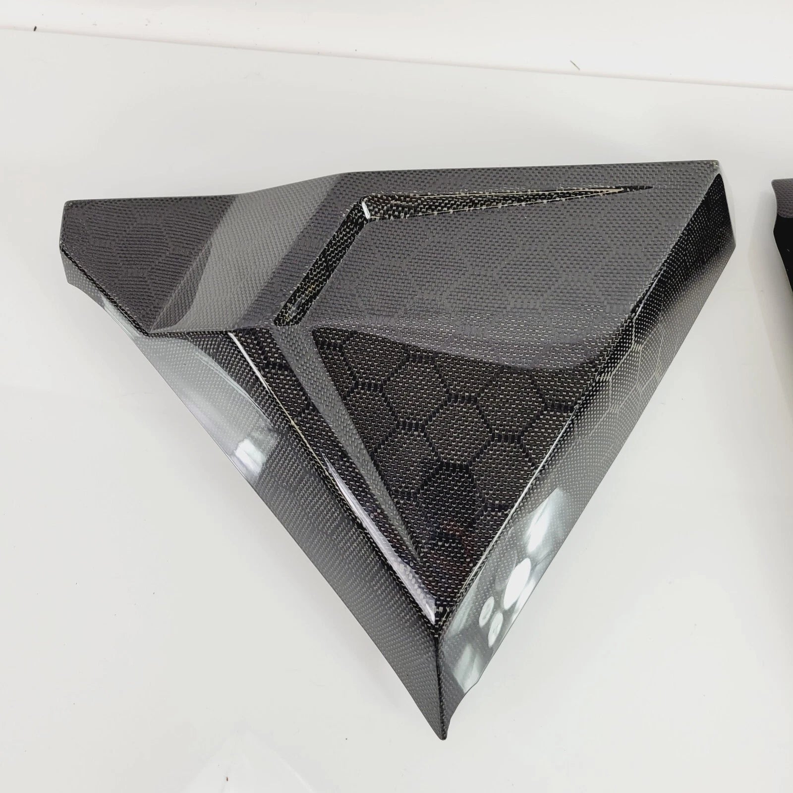 Carbon Side Covers for Harley Touring (2014–2023) FXR Style HoneyComb