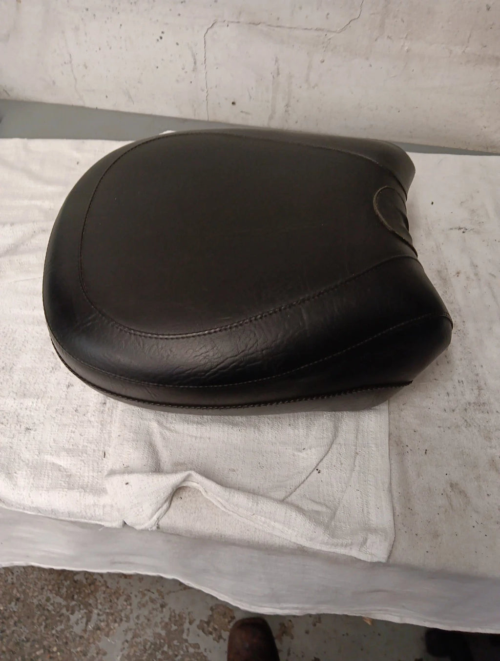 Mustang Passenger Seat for Harley-Davidson Softail (2006–2017)