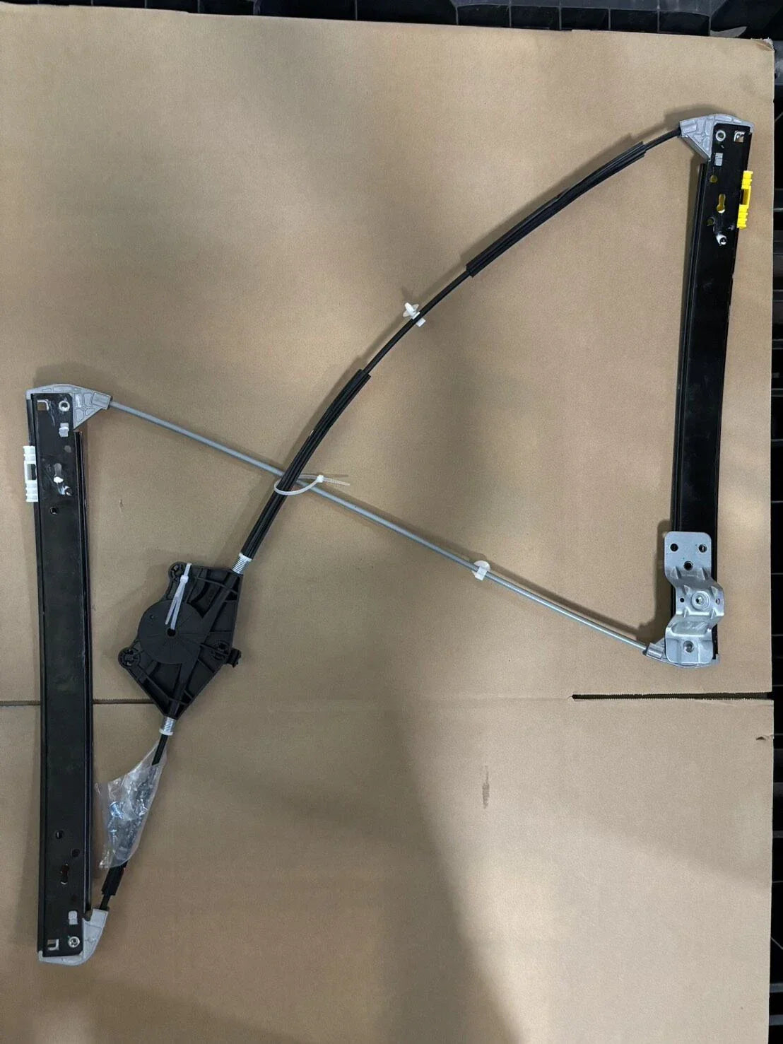 Front Right Window Regulator Without Motor for Audi A4/S4/RS4 (2001–2008)