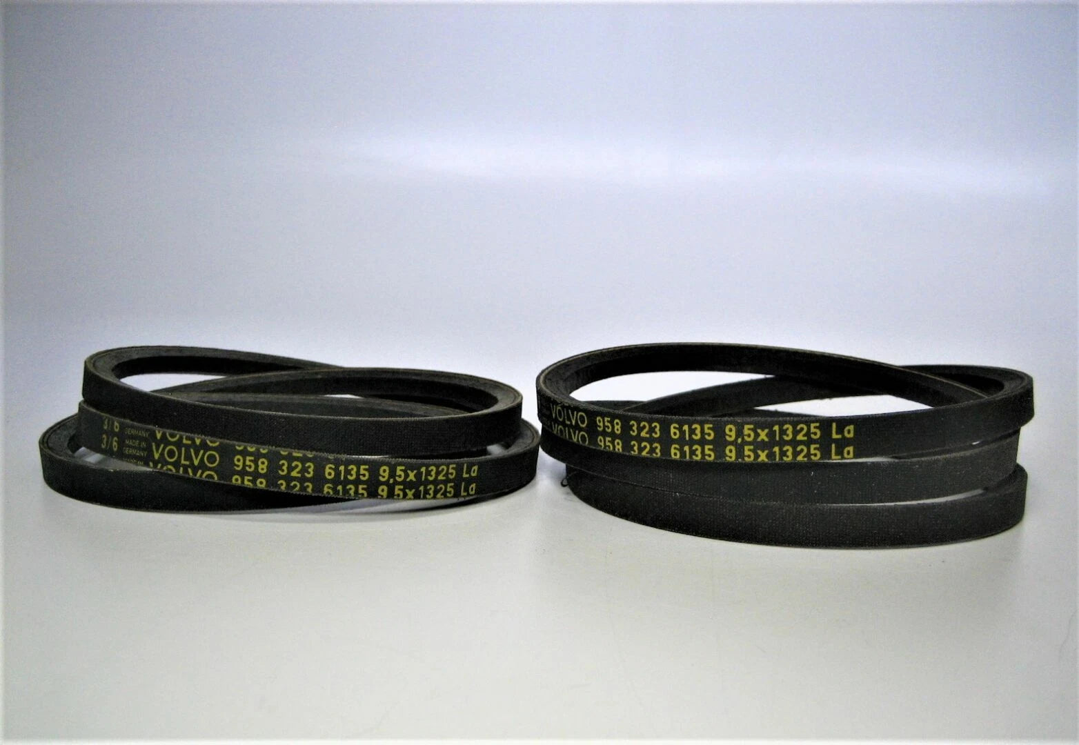 2X OEM Marine Engine Drive Belts for Volvo Penta 958323 (N/A)