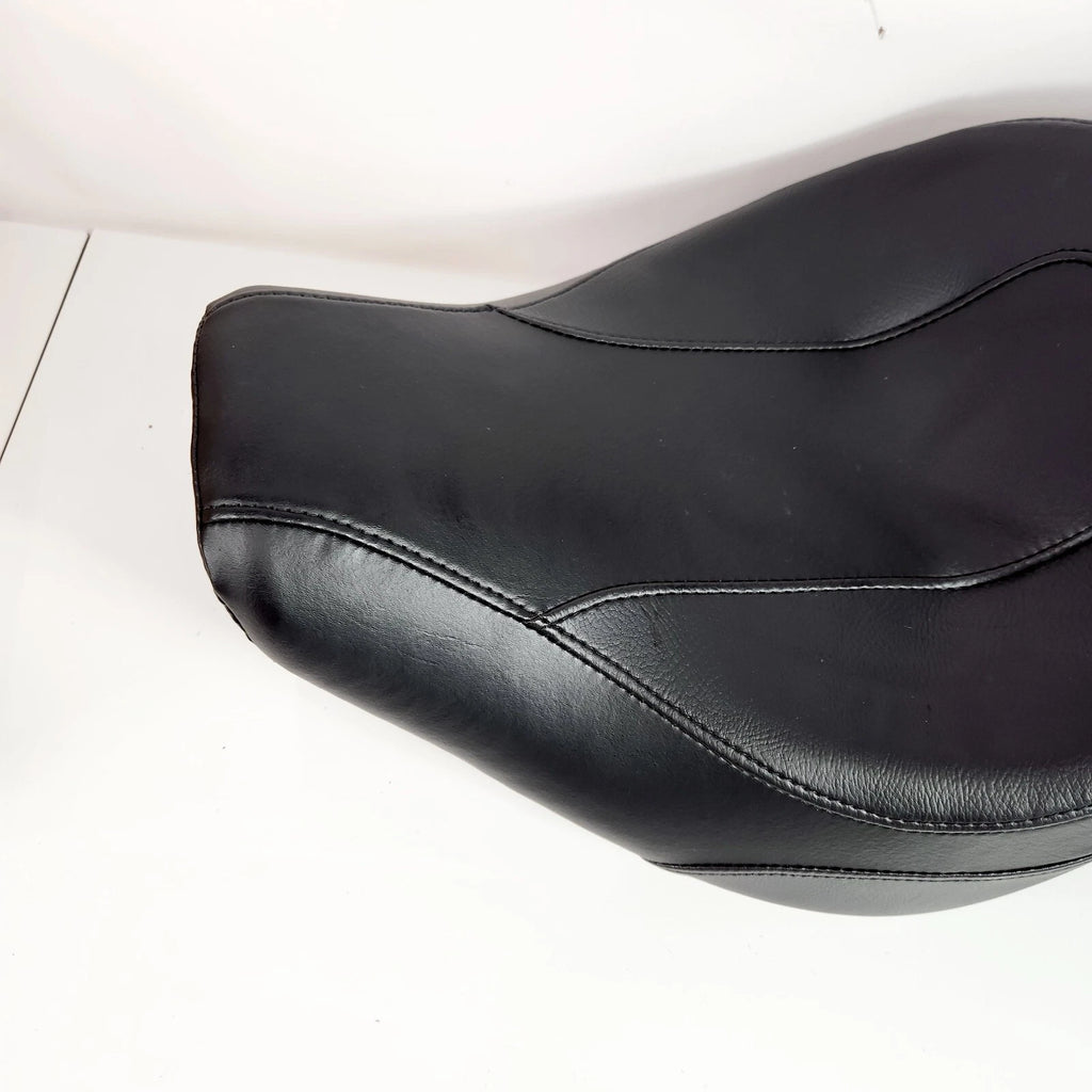 Sundowner Seat for Harley M8 Softail Heritage Street Bob Deluxe (2018–2024)