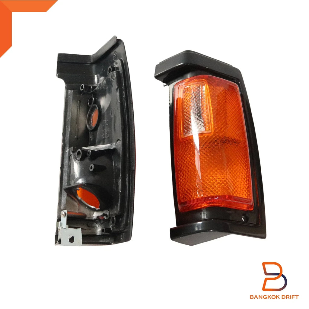 Front Side Turn Signal Light for Nissan Navara D21 86-92 Black Amber