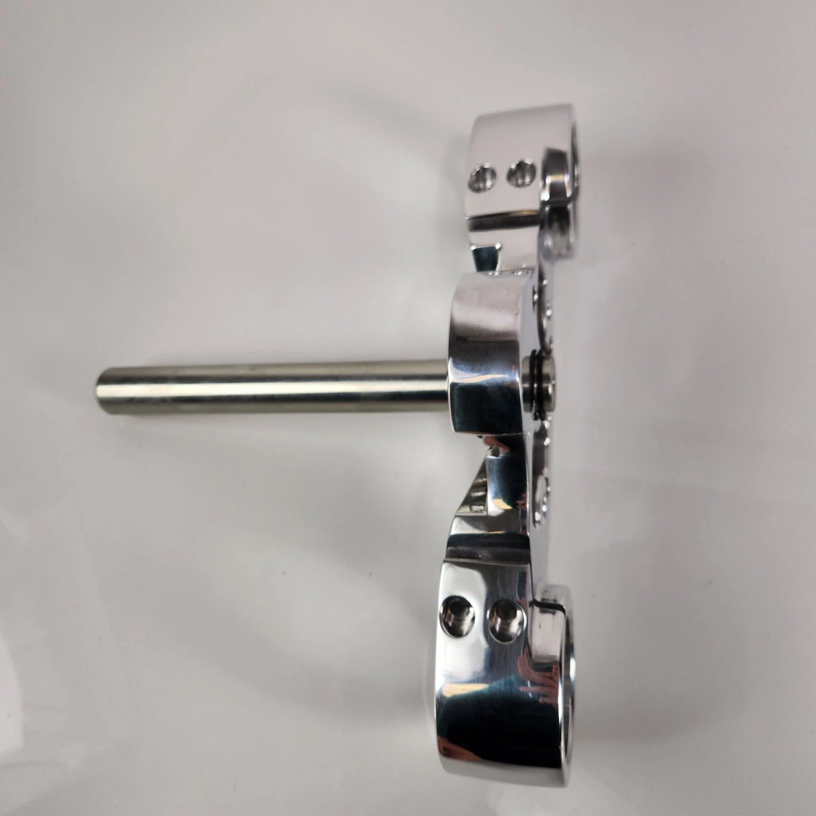 Chrome Lower Triple Tree Clamp for Harley-Davidson Sport Glide (2018–2023) 45900187
