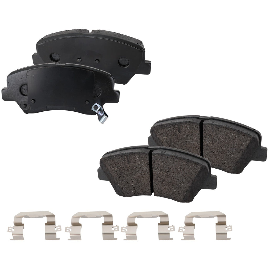 Front Brake Pads Set for Hyundai Veloster, Kia Forte5, Elantra GT (2014)