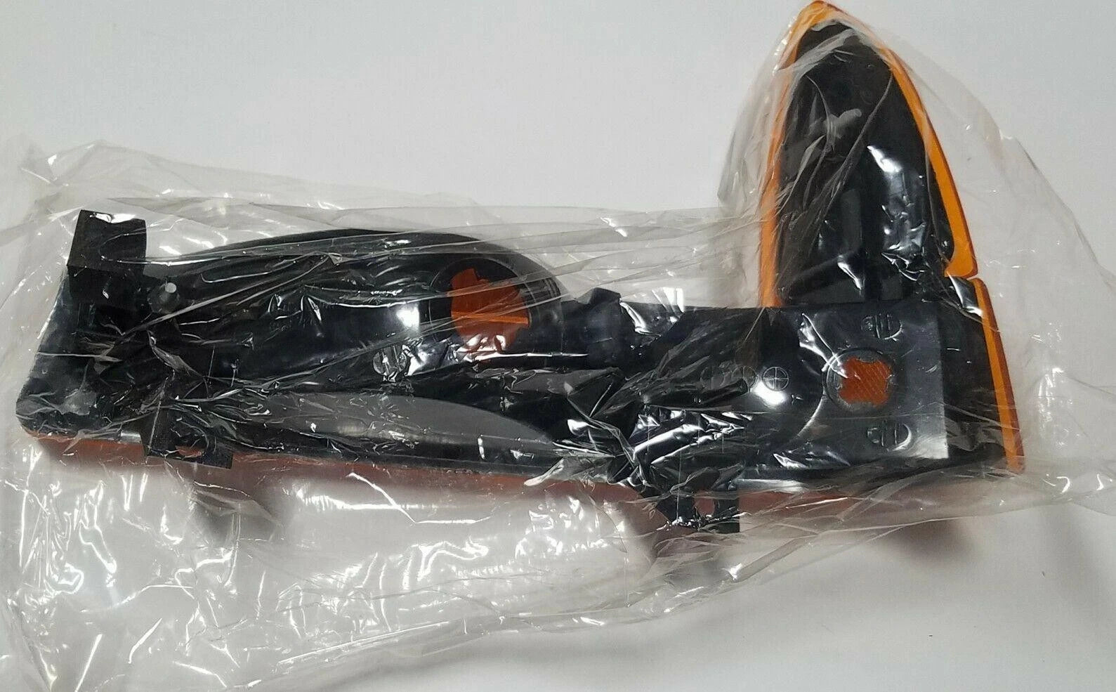 Parking Light for Ford F250 F350 F450 F550 (1999–2001) TYC 12-5067-01