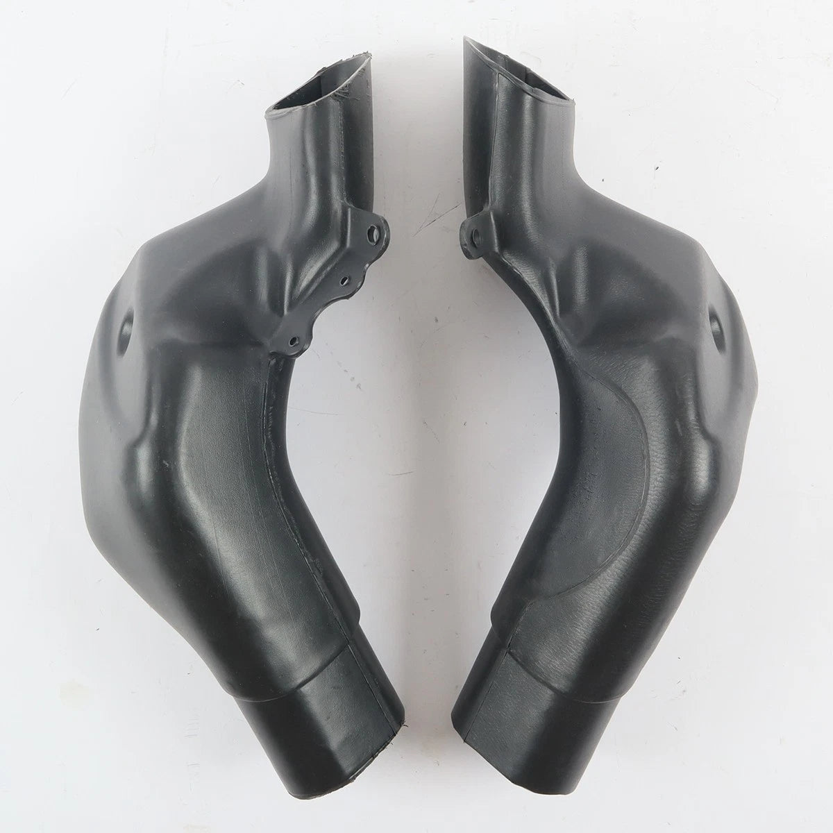 Ram Air Intake Tube for Suzuki Hayabusa GSX1300R (1999–2007)