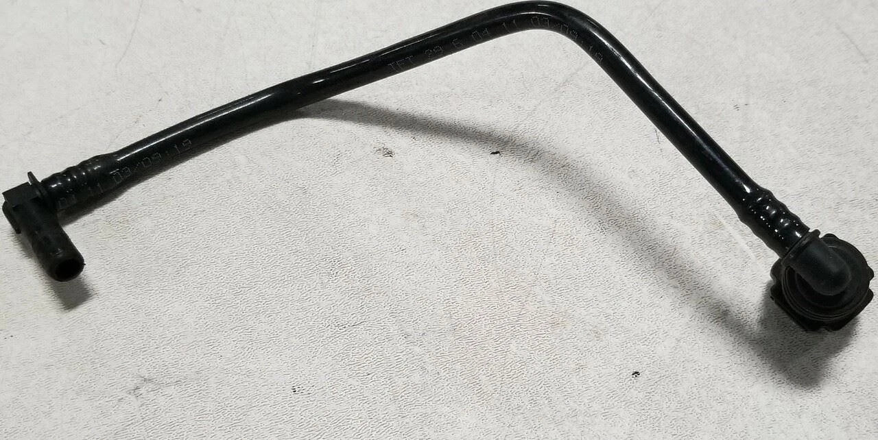 Purge Valve Vacuum Tube for Jaguar X Type (2002–2008)