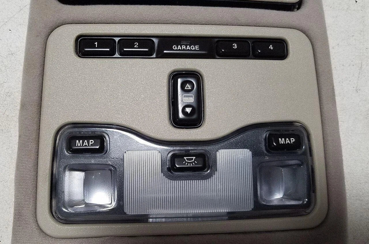 Overhead Dome Light Console for Jaguar XJ8 XJR Vanden Plas (1998–2003)