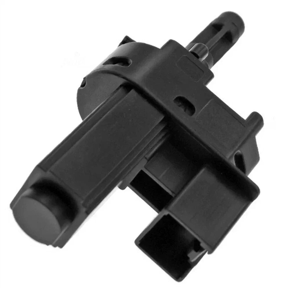 Clutch Pedal Sensor Switch for Ford Focus, Fiesta (2000-2011)