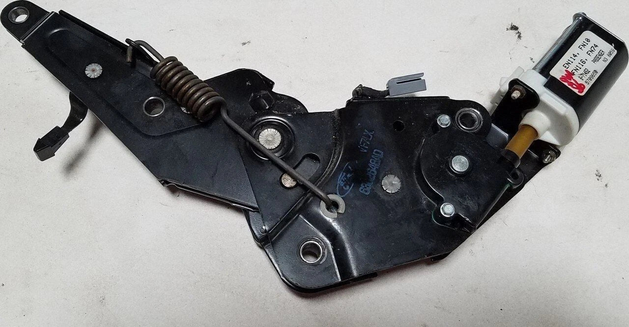 Power Recliner Hinge and Motor for Lincoln Mark VIII (1997–1998) RH