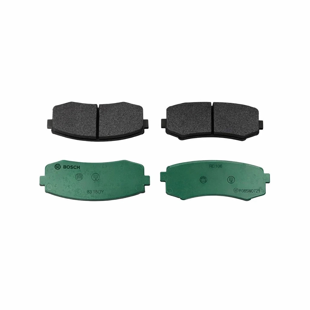Set of 4 Rear Disc Brake Pads for Toyota Land Cruiser, Lexus (0446660020)