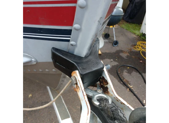 2 Inch V Bow Stop for Boat Trailer - Black Molded Rubber