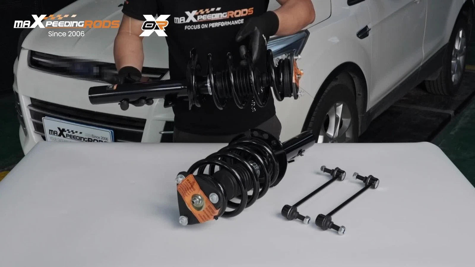 Front Quick Struts w/Coil Spring & Sway Bar End Links for Ford Escape (2014–2019)