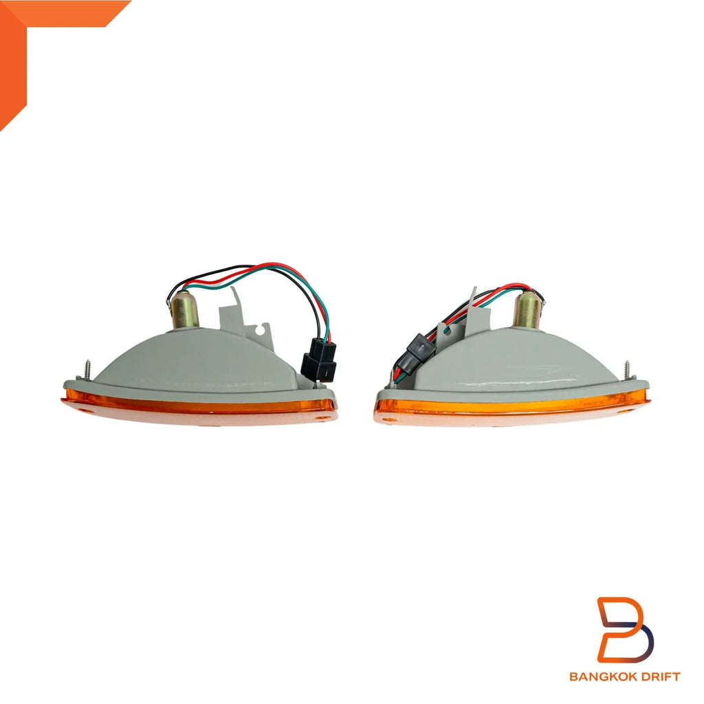 Amber Bumper Parking Signal Light for Toyota Hilux Ute (1988-1997)