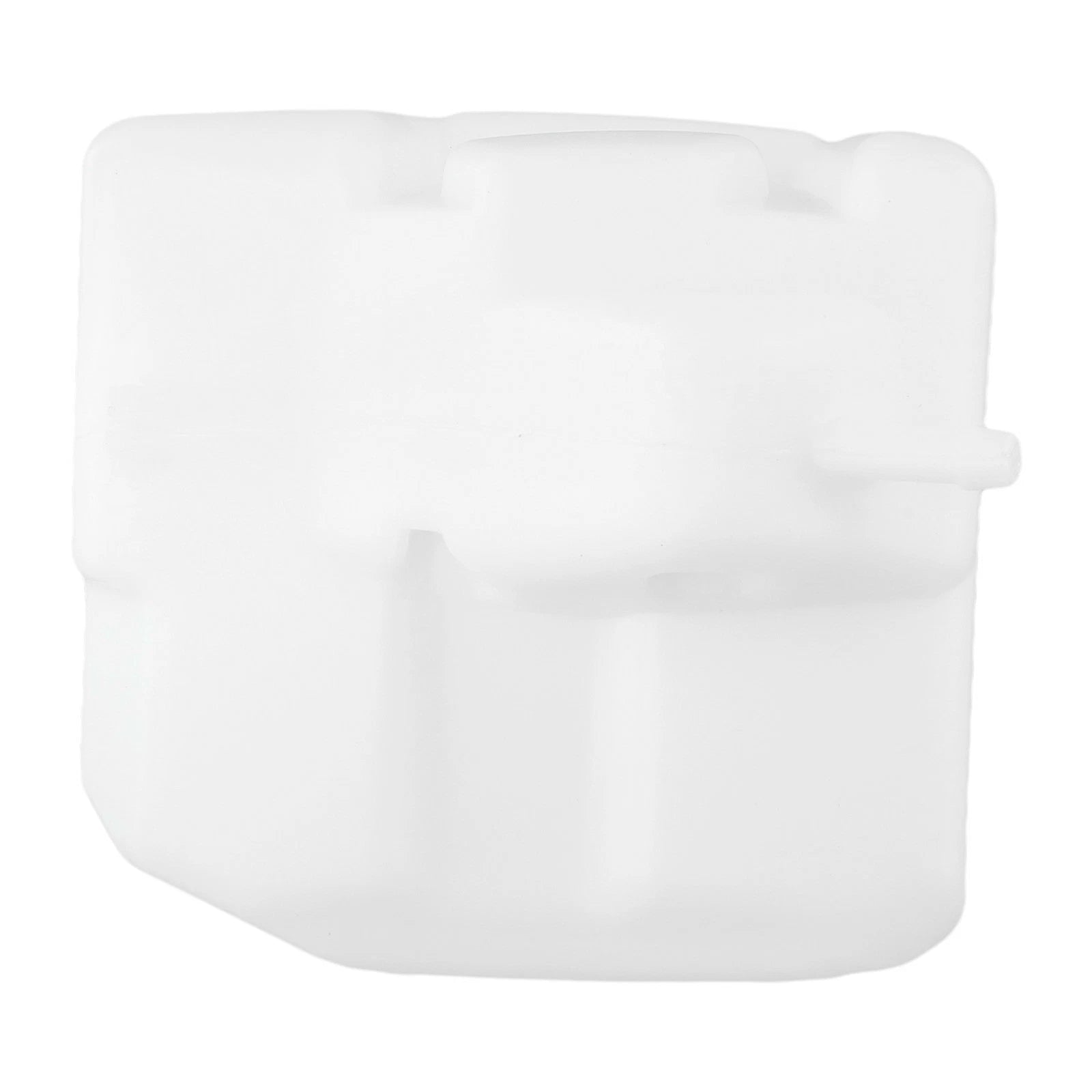 Tank accessories for garden equipment
