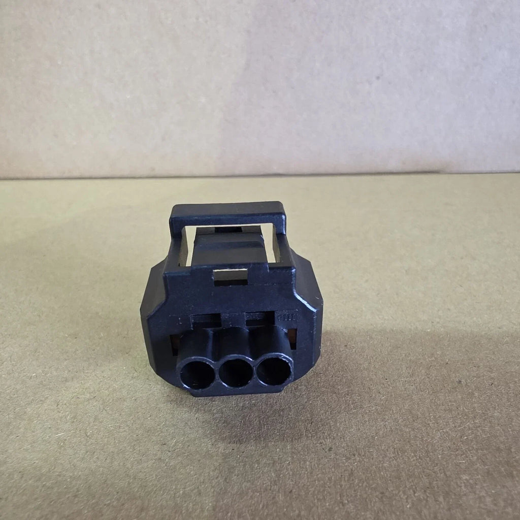 3 Pins Alternator Connector Plug for Ford Falcon BF BG (2005–2010)