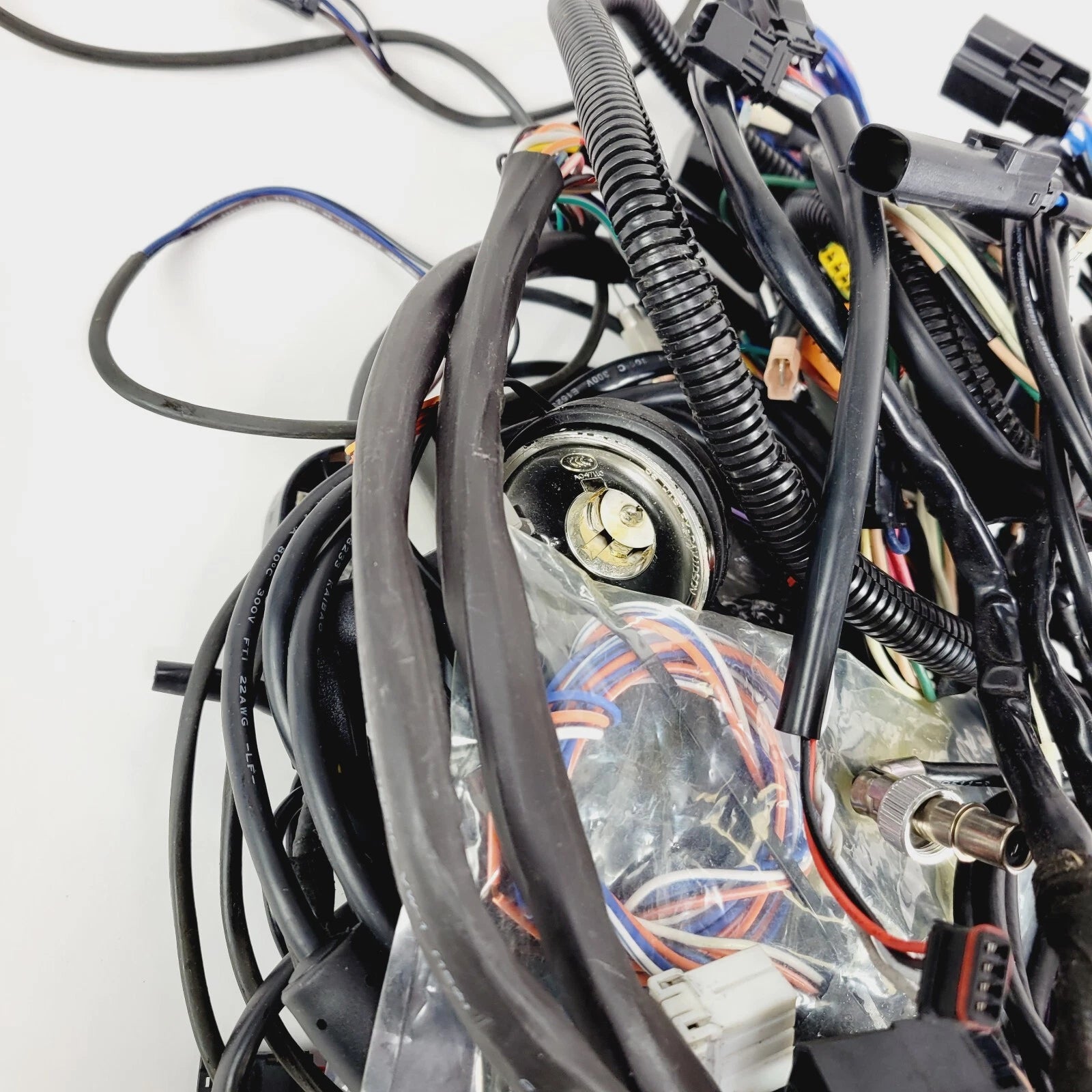 Electrical Cables Wires & Plugs for Harley Davidson