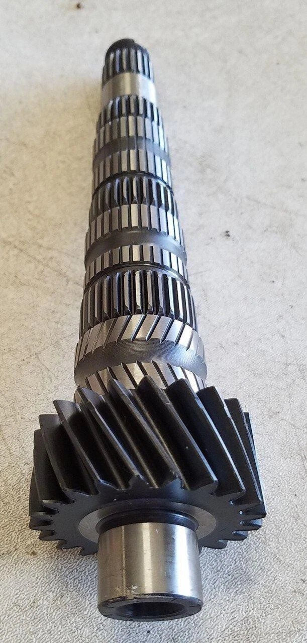 Gear Output Shaft Assembly for Ford Escort (F0CZ-7061-A, F0CZ7061A)