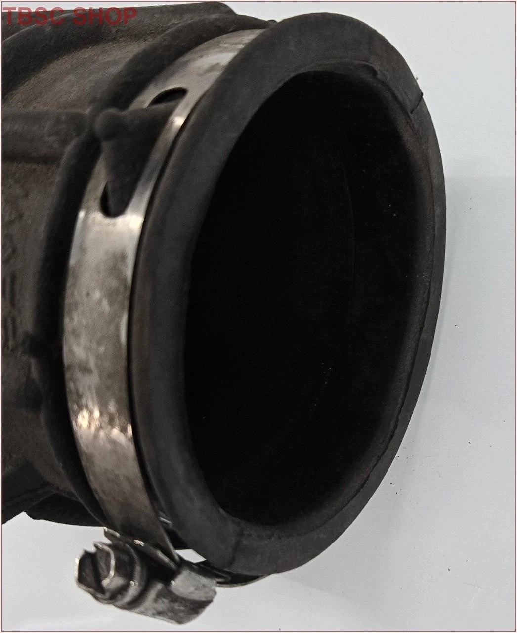 Air Intake Hose Pipe Assembly for Ford Explorer (1999–2000)