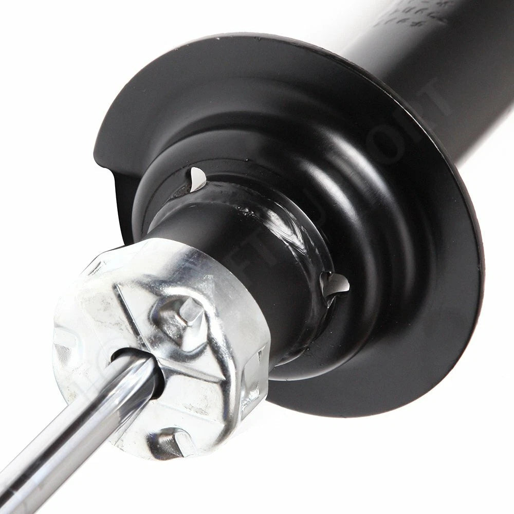Front Struts Shocks for Mitsubishi Montero (2001–2005)