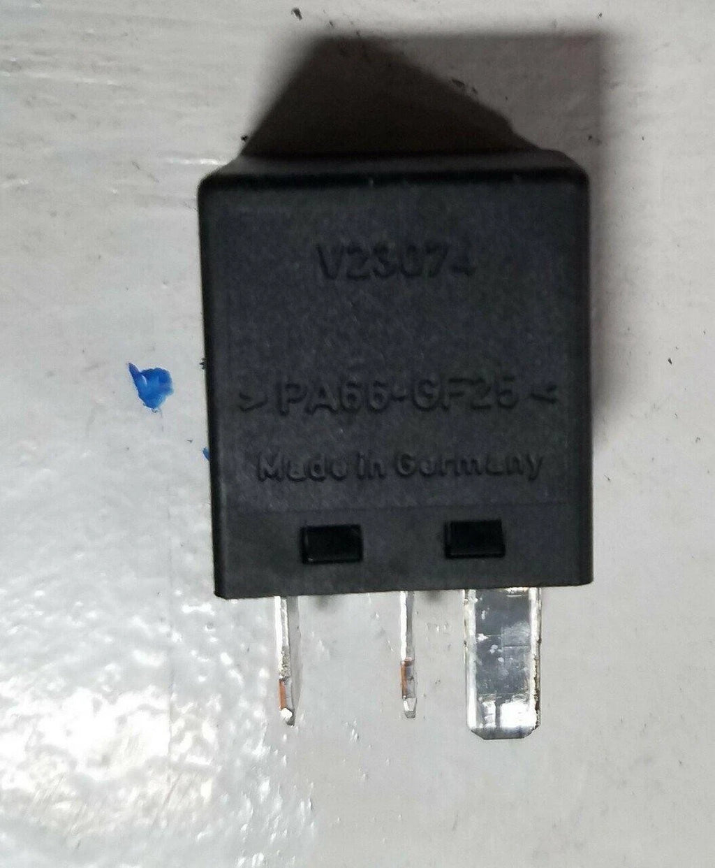 Relay for Jaguar XJ8 XK8 XJR VDP (LNA 6700 AA, SIEMENS-A1201-X4)