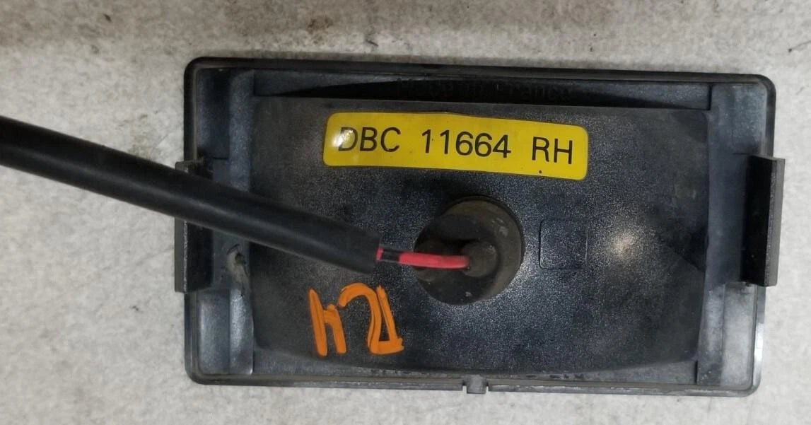 Front Right Marker Light Lamp for Jaguar XJ6 (1993–1994) DBC11664 OEM