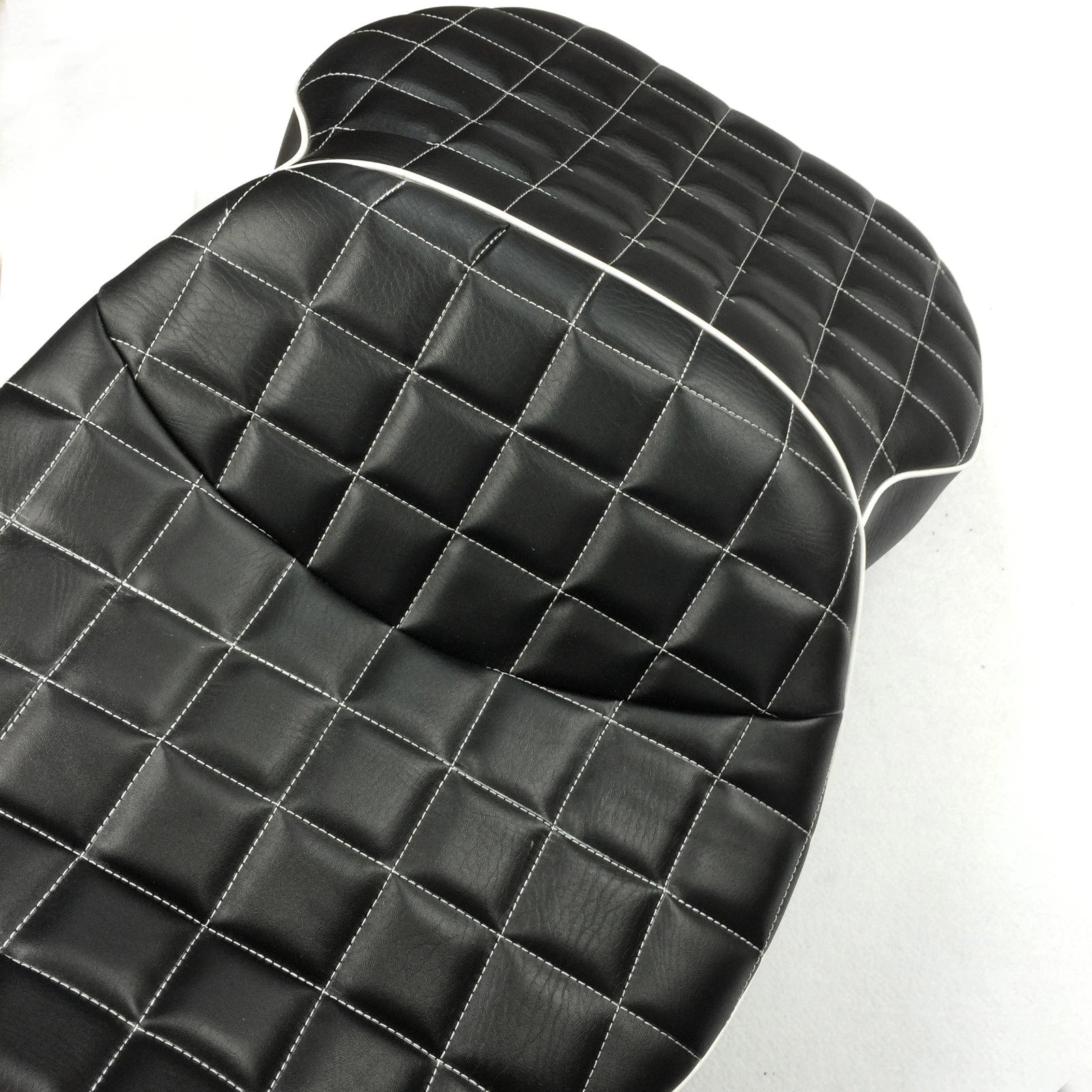 2X Driver Passenger Seat for Harley Davidson FLHT Electra Glide (1997–2006)