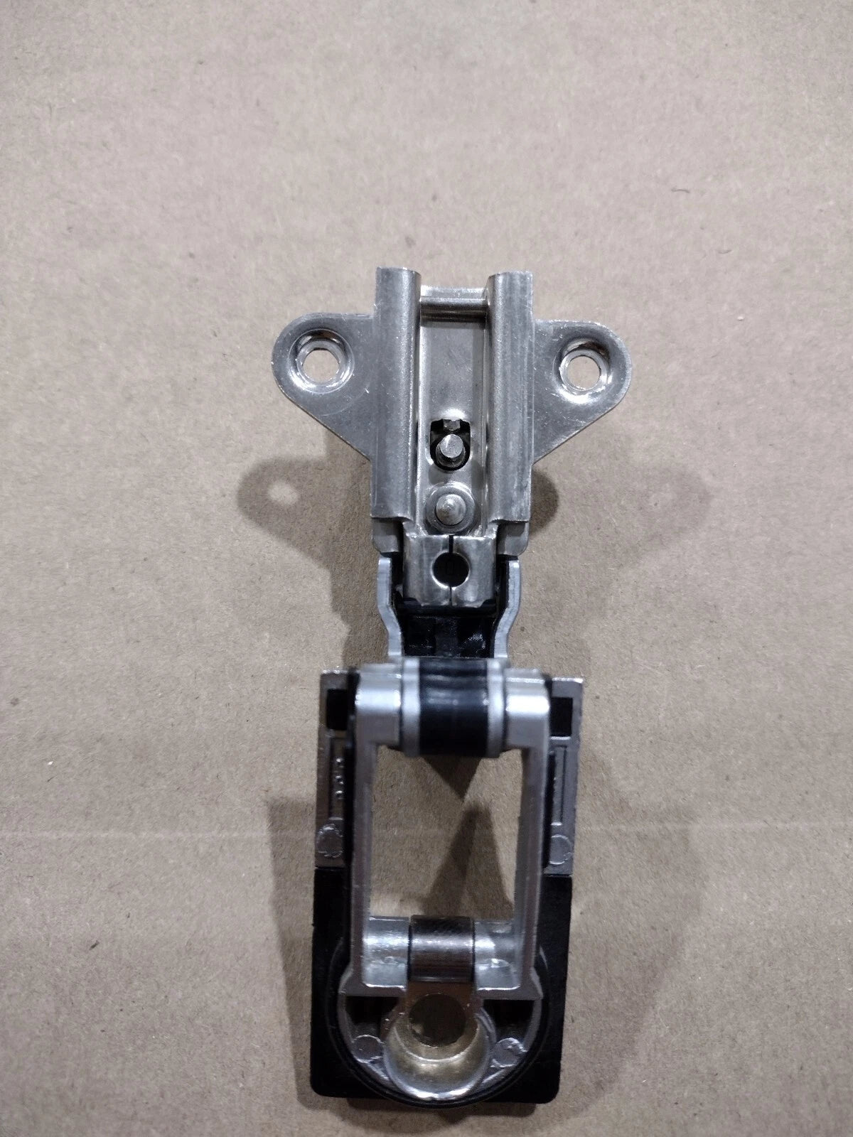 Cabinet Hinge with Black Cover for Maxum 14899 (Out of Box)