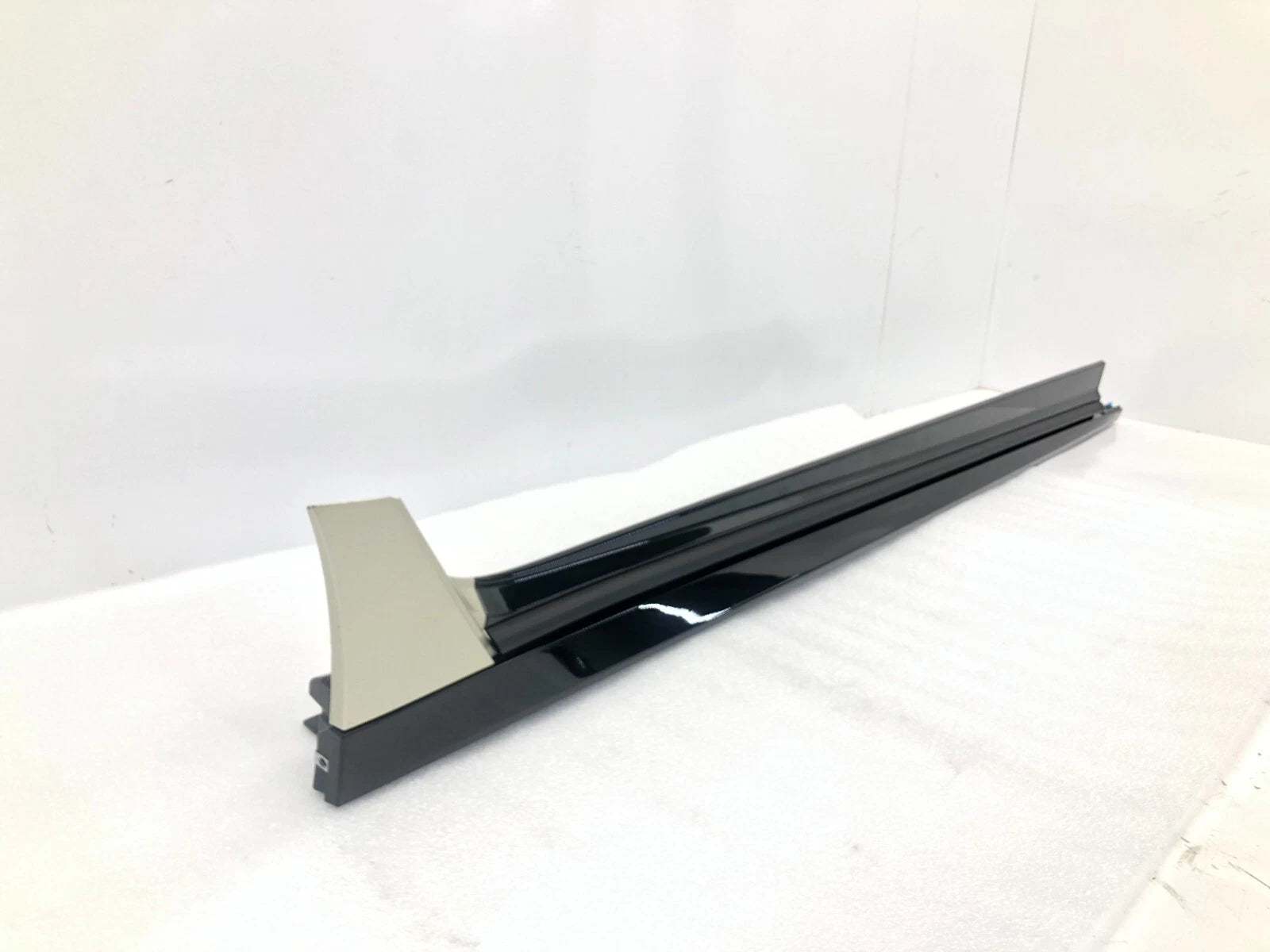 Rocker Panel Molding for Chevy Volt (2016–2019) - Right Passenger Side, Citron Green